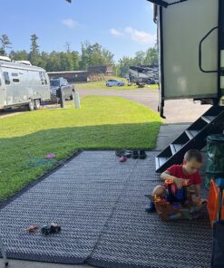 Coghlan's Deluxe Pop-Up Trash Can, Spring-loaded Collapsible Garbage Can for Camping, 24 x 19 inches, Heavy-Duty 600D Polyester, 29.5 Gallon, Green 17 91NNkgVCUIL