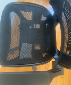 Amazon Basics Ergonomic Adjustable High-Back Chair with Flip-Up Arms and Headrest, Contoured Mesh Seat - Black, 25.5"D x 26.25"W x 49.25"H 29 91NX8WyNnkL