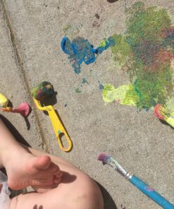Crayola; Washable Neon Sidewalk Paint; Outdoor Art Tools; 3 Neon Paint Colors, Paint Brush, Roller and 3 Sidewalk Chalk Sticks 19 91OuDr5C4gL
