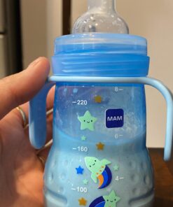 MAM Plastic Trainer Cup (1 Count), Trainer Drinking Cup with Extra-Soft Spout, Spill-Free Nipple, and Non-Slip Handles, for Boys 4+ Months, Eight Ounces, Designs May Vary Blue 38 91Pq9PuprL
