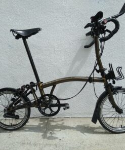 USHAKE Water Bottle Cages, Basic MTB Bike Bicycle Alloy Aluminum Lightweight Water Bottle Holder Cages Brackets(2 Pack- Drilled Holes Required) Black 38 91TIP6icniL