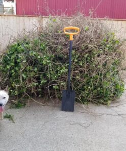 Fiskars Square Garden Spade Shovel - 46" - Steel Flat Shovel with D-Handle - Garden Tool for Digging, Lawn Edging, Pruning - Heavy Duty Weed Puller Tool - Black/Orange 32 91ViZfP46hL