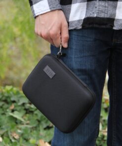 USA GEAR Hard Shell Electronic Organizer Travel Case 7.5 Inch - GPS Cases with Accessory Pocket and Water Resistant Exterior Compatible with Garmin GPS, Chargers, and More Electronics - Black 14 91Wxs7fO7QL