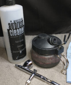Alternative view of Iwata-Medea Airbrush Cleaner 32 oz