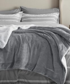 Bedsure Sherpa Fleece Throw Blanket for Couch - Thick and Warm Blanket for Winter, Soft and Fuzzy Throw Blanket for Sofa, Fall Throw Blanket, Grey, 50x60 Inches Throw (50" x 60") Dark Grey 20 91eWqktqUBL