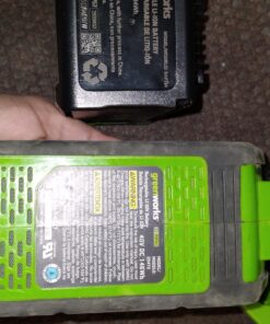 Greenworks 40V 4.0Ah Lithium-Ion Battery (Genuine Greenworks Battery / 75+ Compatible Tools) 4.0Ah Battery 44 91f2RWBLxTL