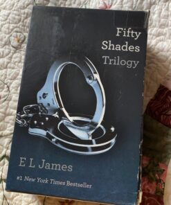 Fifty Shades Trilogy (Fifty Shades of Grey / Fifty Shades Darker / Fifty Shades Freed) 45 91kDahz8JL