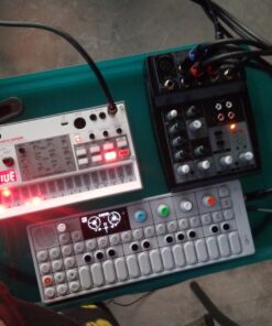 Behringer XENYX 502 Premium 5-Input 2-Bus Mixer with XENYX Mic Preamp and British EQ 25 91lRiqh9caL