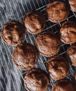 The Cookie Book: Decadent Bites for Every Occasion Paperback 49 91pMSBgKNiL