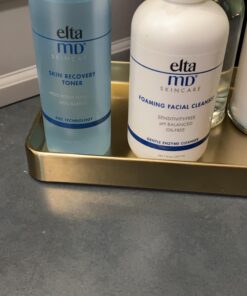 EltaMD Foaming Facial Cleanser, Foaming Face Wash for Oily Skin, Gently Cleanses and Helps Remove Oil and Dead Skin Cells, Daily Face Wash for Morning and Night Use, For All Skin Types, 2.7 oz Pump 7 Fl Oz (Pack of 1) 35 91qLhwT8crL