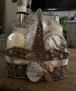 Home Spa Gift Basket - Honey & Almond Scent - Luxury Bath & Body Set For Women and Men With Shower Gel, Bubble Bath, Body Lotion, Bath Salt, Bath Bomb, Bath Puff & Handmade Weaved Basket 24 91w8rTcS4L