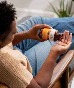 ORGANIC INDIA Turmeric Curcumin Herbal Supplement - Joint Mobility & Immune System Support, Healthy Inflammatory Response, Whole Root Supplement, Organic Trikatu, USDA Certified Organic - 90 Capsules 90 Count (Pack of 1) 16 91weBXeSguL