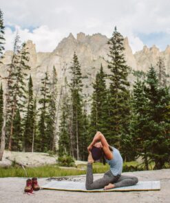 Therm-a-Rest Z Lite Original Camping and Backpacking Sleeping Pad Coyote/Grey Regular - 20 X 72-inches 19 91xtUkfS0eL