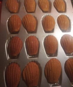 USA Pan Bakeware Madeleine Pan, 16-Well, Aluminized Steel 51 A1BV9YMdn0L