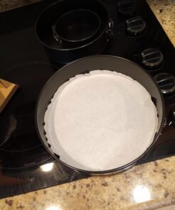 MASSUGAR Springform Cake Pan Set of 3 - Nonstick Leakproof Round Cheesecake Pan with Removable Bottom, Circle 3 Tiered 4" 7" 9 inch Spring form Pans for Baking with 50 Pcs Parchment Paper Liners Black 4-7-9 Inches 29 A1LylB8L4aL