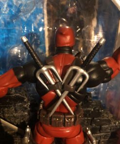 Diamond Select Toys Marvel Select: Deadpool Action Figure,Red,black,Standard 32 A1ZRp1KE1L