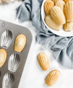 Alternative view of USA Pan Bakeware Madeleine Pan, 16-Well, Aluminized Steel