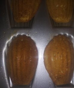 USA Pan Bakeware Madeleine Pan, 16-Well, Aluminized Steel 52 A1roRIzteoL