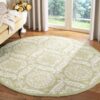 SAFAVIEH Chelsea Collection Area Rug - 3' Round, Green & Beige, Hand-Hooked French Country Wool, Ideal for High Traffic Areas in Living Room, Bedroom (HK356B) 3' x 3' Round Green / Beige