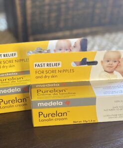 Medela Purelan Lanolin Nipple Cream for Breastfeeding, 100% All Natural Single Ingredient, Hypoallergenic, Soothing Protection, Safe for Nursing Mom and Baby, 1.3 Ounce Tube 23 A1uDzxbxW2L