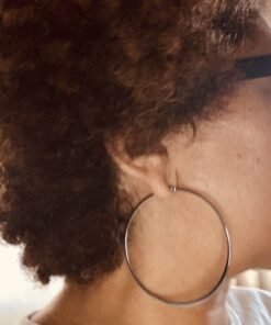 Amazon Essentials Gold Plated or Stainless Steel Flattened Hoop Earrings 70 mm 23 A1v73nOq9XL