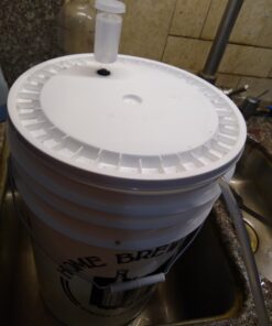 FastRack Fermentation Bucket Home Brewing Wine Fermenter 6.5 Gallon Fermenting Bucket with Lid 100% Food Grade-BPA Free Fermenting Bucket for Your Beer, Wine, Mead 26 B16ElfEHP2S