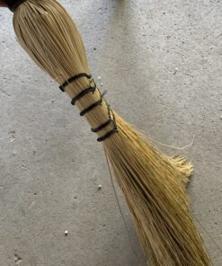 O-Cedar Heavy Duty Corn Broom | Commercial-Grade Indoor and Outdoor Broom to Sweep & Clean Hard Floors| Sturdy Wooden Handle for Strength & Durability, Yellow, Black, 1 Count 1 Count (Pack of 1) 25 B1DdxwFE9WS 3