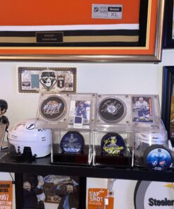 BCW 1-AD11 Acrylic Base Puck Display 14 B1HYsEVfaCS