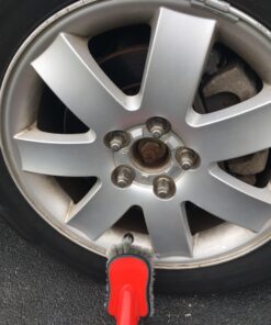 Mothers Car Wash Brush, Wheel and Fender Brush, Short Handle Tire Cleaner for Car Detailing, 10 Inch, Red/Black Standard 36 B1K8ZC5y8zS