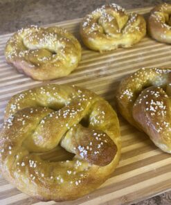 Medley Hills Farm Premium Coarse pretzel salt for soft pretzels 2 lbs 26 B1UUd N7spS