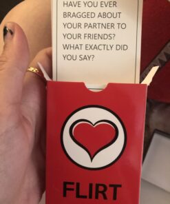 Romantic Game for Couples -Gift - Perfect Date Night Ideas - Girlfriend, Boyfriend, Newlywed, Wife or Husband. 3-in-1:Talk, Flirt, Dare. Reignite and Deepen Relationship with Your Partner. 37 B1i8blxxMyS
