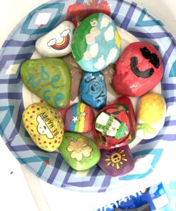 Creativity For Kids Hide and Seek Rock Painting Kit - Arts and Crafts for Kids Ages 6-8+, Gifts for Kids, Craft Kit with 10 Rocks and Waterproof Paint, Small Original 45 B1jH1vtrMgS