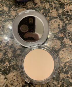 PÜR 4-in-1 Pressed Mineral Makeup SPF 15 Powder Foundation with Concealer & Finishing Powder- Medium to Full Coverage Foundation- Mineral-Based Powder- Cruelty-Free & Vegan Friendly 06. Light/LN6/light skin w/neutral undertones 46 C10euS4lgzS 2