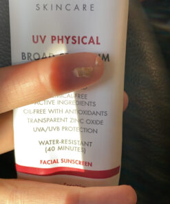 EltaMD UV Physical Tinted Face Sunscreen, SPF 41 Mineral Sunscreen with Zinc Oxide, Water Resistant up to 40 Minutes, Protects Extra Sensitive and Post Procedure Skin, Oil Free, 3.0 oz Tube 31 C16dO9vtPS