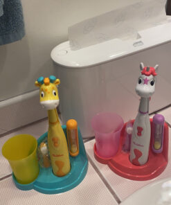 Brusheez® Kids’ Electric Toothbrush Set - Safe & Effective for Ages 3+ - Parent Tested & Approved with Gentle Bristles, 2 Brush Heads, Rinse Cup, 2-Minute Timer, & Storage Base (Jovie The Giraffe) Jovie the Giraffe 41 C16sy3jMzBS