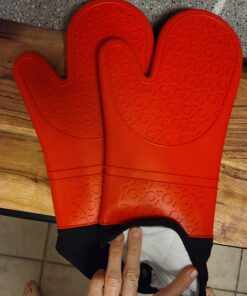 HOMWE Extra Long Professional Silicone Oven Mitt, Oven Mitts with Quilted Liner, Heat Resistant Pot Holders, Flexible Oven Gloves, Red, 1 Pair, 14.7 Inch 44 C1Iv1TlUnVS