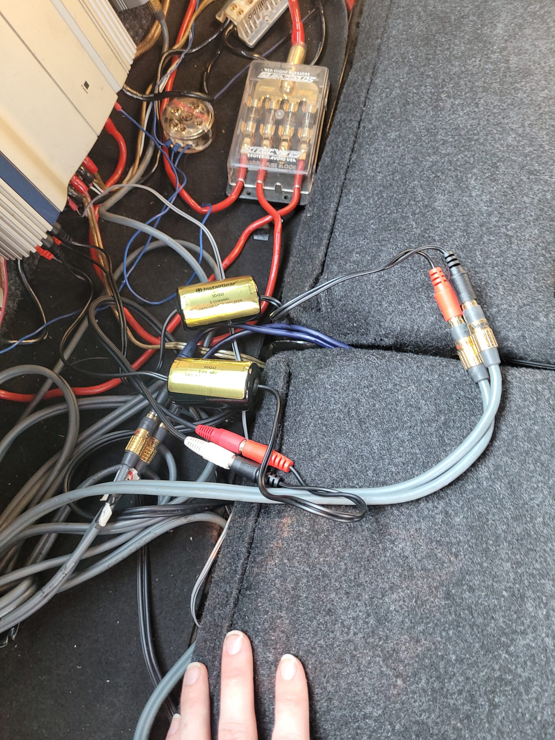 InstallGear Ground Loop Noise Isolator, Amplifier Noise Filter for Car Audio & Home Stereo, Feedback Loop Isolator, Car Stereo Noise Suppressor Reducer Alternator, Ground Loop Isolator 1 Pack 5 InstallGear Ground Loop Noise Isolator, Amplifier Noise Filter for Car Audio & Home Stereo, Feedback Loop Isolator, Car Stereo Noise Suppressor Reducer Alternator, Ground Loop Isolator 1 Pack - Image 5