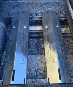 Unicook Universal Replacement Heavy Duty Adjustable Porcelain Steel Heat Plate Shield, Heat Tent, Flavorizer Bar, Burner Cover, Flame Tamer for Gas Grill, Extends from 11.75" up to 21" L, 4 Pack 24 C1erjXhjDSS