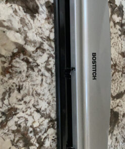 Bostitch Office Premium 3 Hole Punch, 12 Sheet Capacity, Metal, Rubber Base, Easy-Clean Tray, Silver 53 C1tMNTGYksS