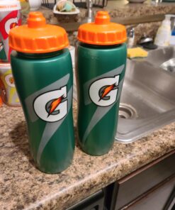 Gatorade 32 Oz Squeeze Water Sports Bottle - Pack of 2 - New Easy Grip Design 20 E1msmodTUyS
