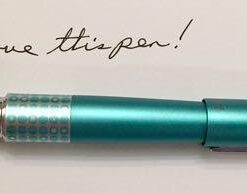 PILOT MR Retro Pop Collection Fountain Pen in Gift Box, Turquoise Barrel with Dots Accent, Fine Point Stainless Steel Nib, Refillable Black Ink (91446) 49 311rycQvxL