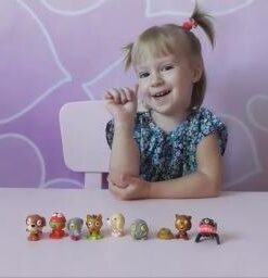 The Ugglys Pet Shop Toy Figure (8-Pack) 13 311zhFE9S7L