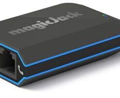 magicJackGO 2017 VOIP Phone Adapter Portable Home and On-The-Go Digital Phone Service. Make Unlimited Local & Long Distance Calls to The U. S. and Canada. NO Monthly Bill. 2017 (1 Pack) 29 31GaA2qbrDL