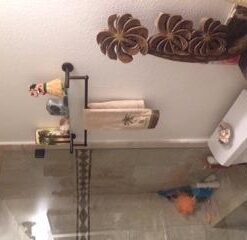 Organize It All Oil Rubbed Glass Shelf with Towel Bar, Bronze 22 31YOojbE2pL