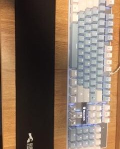 Glorious Gaming Wrist Pad/Rest - Full Standard Size - Black - Mechanical Keyboards, Stitched Edges, Ergonomic | 17.5x4 inches | 25mm/1in Thick (GWR-100) Full Size (Standard) 48 31bjTwI8dDL