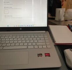 LAPGEAR Home Office Lap Desk with Device Ledge, Mouse Pad, and Phone Holder - Silver Carbon - Fits up to 15.6 Inch Laptops - Style No. 91585 41 31miX2XjjUL