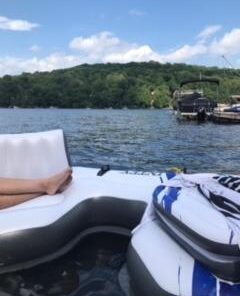 Intex Blue Tropic Inflatable 5 Person Raft or Swimming Pool Island Water Floating Lounger Raft with Backrests, Built in Cooler, and 4 Cupholders 39 31otXWGtECL