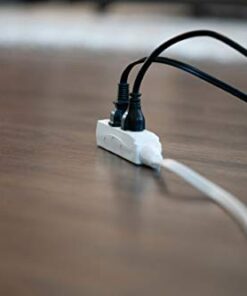 Woods SlimLine 2241 16/3 Flat Plug Indoor Extension Cord 8-Foot 3 Outlets Right Angled Plug Space Saving Design UL Listed 8 Foot (Pack of 1) 31 31zBmcQEfL