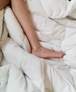 SUPERIOR Brushed Microfiber Solid Comforter, Down Alternative Bedding, Reversible, Medium Weight, Fluffy, Decorative, Duvet Insert, Oversized Blanket, Box Quilt Design, Queen, White 37 414WRnzLHoL