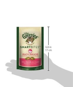 FELINE GREENIES SMARTBITES Skin & Fur Crunchy and Soft Natural Cat Treats, Salmon Flavor, 2.1 oz. Pack 2.1 Ounce (Pack of 1) 32 415SO1XElDL